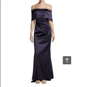 🔥 SALE 🔥Vince camuto gown